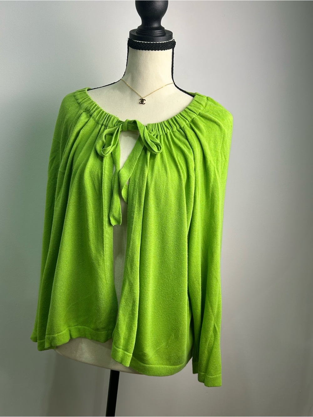 NWOT Serengeti Lime Green Tie-Neck Scoop Sweater Top